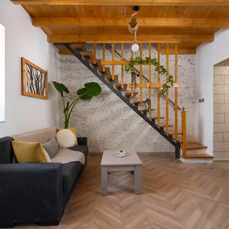 Kostas Nest بيت للعطل *