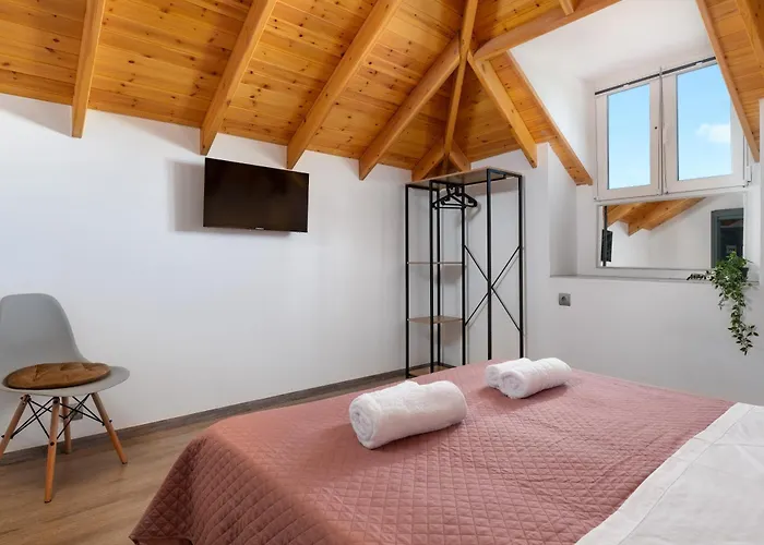 Kostas Nest بيت للعطل *