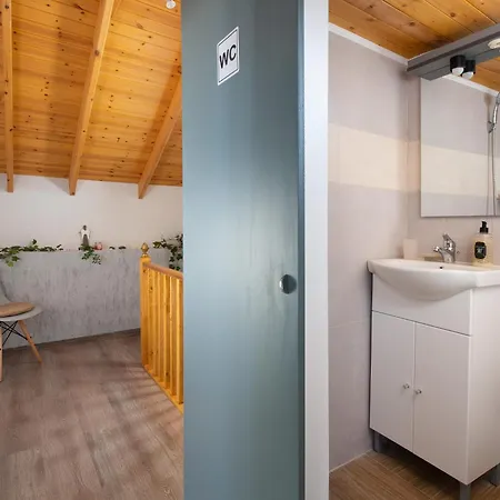 Kostas Nest Case de vacanță *