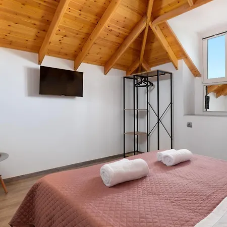 Kostas Nest Holiday home *